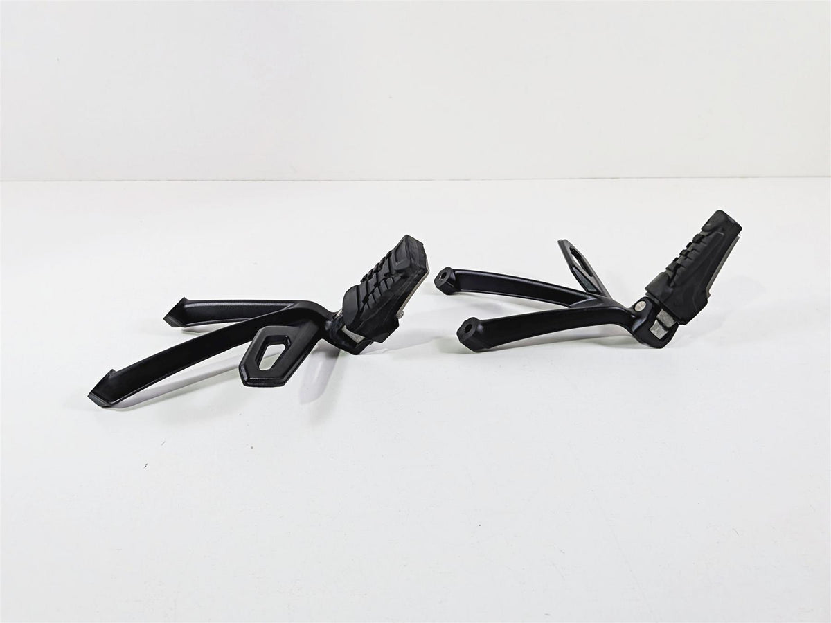 2015 BMW R1200GS K50 Rear Black Passenger Foot Peg Set 46718526741 46718526742 {{ shop.shopifyCountryName }} - Mototech271