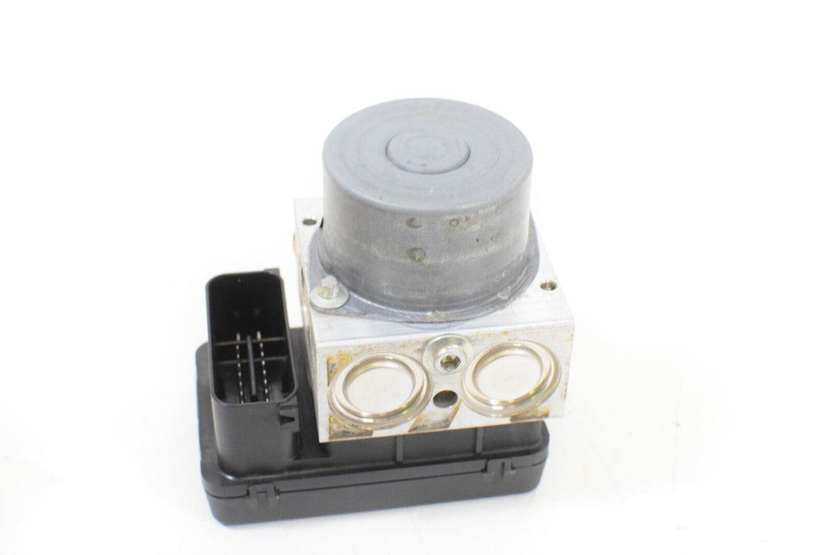 2015 MV Agusta B3 Brutale 800 Abs Brake Pump Module 8000B9136 {{ shop.shopifyCountryName }} - Mototech271