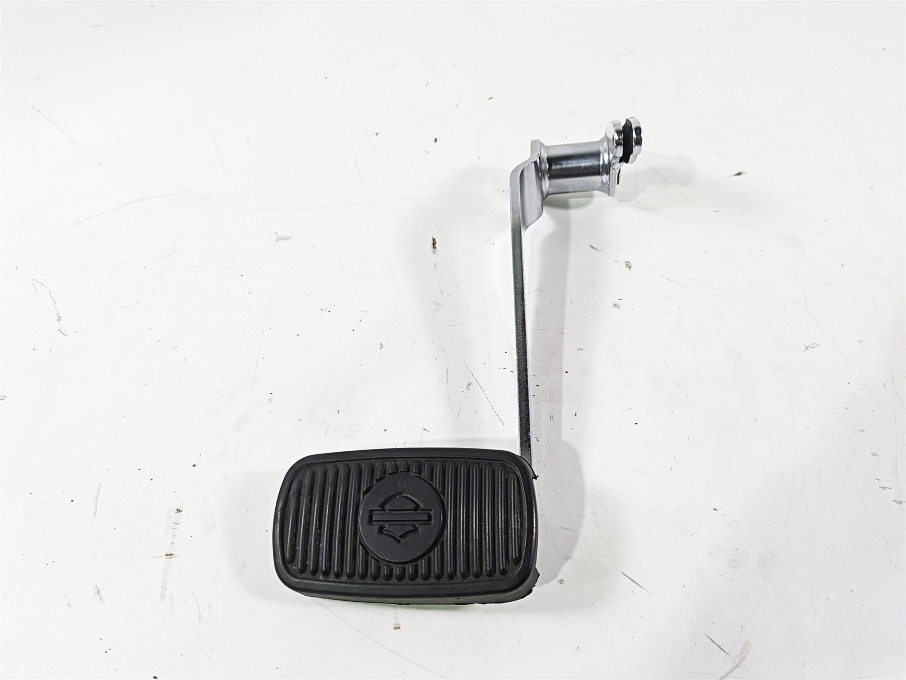 2008 Harley Touring FLHTCU E-Glide 105TH Rear Chrome Brake Pedal 42407-08 {{ shop.shopifyCountryName }} - Mototech271