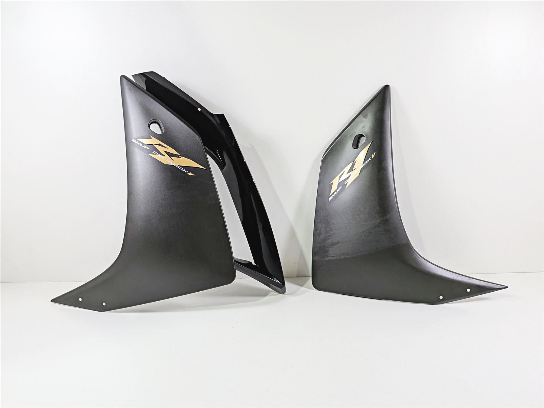 2008 Yamaha YZF R1 RN19 Left Right Side Fairing Cover Set 4C8-Y283U 4C8-Y283V-00 {{ shop.shopifyCountryName }} - Mototech271