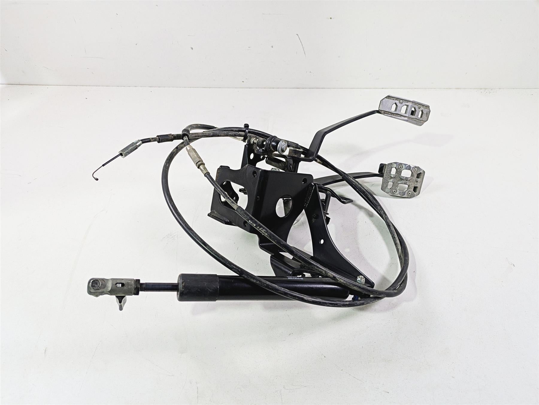 2019 Yamaha YXZ1000 R EPS SS SE Foot Pedal Set & Cables B57-F2548-01-00 {{ shop.shopifyCountryName }} - Mototech271
