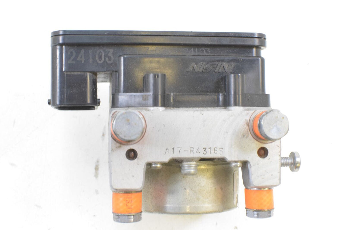 2013 Triumph Speed Triple 1050 R Abs Brake Pump Module T2024104 {{ shop.shopifyCountryName }} - Mototech271