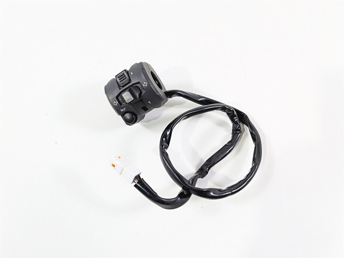 2019 Ducati 959 Panigale Left Hand Turn Signal Control Switch - Read 65110132A {{ shop.shopifyCountryName }} - Mototech271