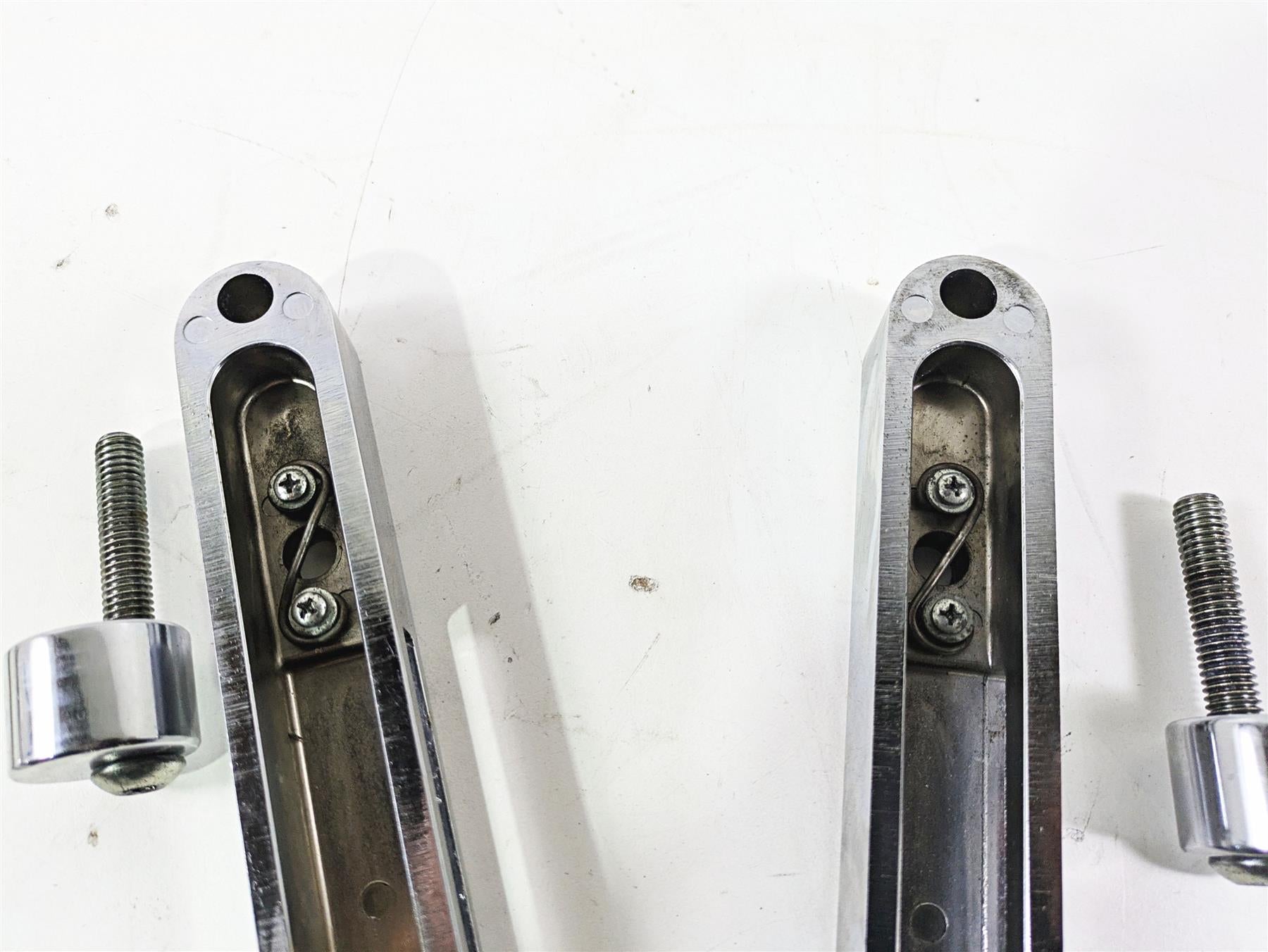 2004 Harley Softail FLSTF Fat Boy Saddlebag Quick Connect Mount Kit {{ shop.shopifyCountryName }} - Mototech271