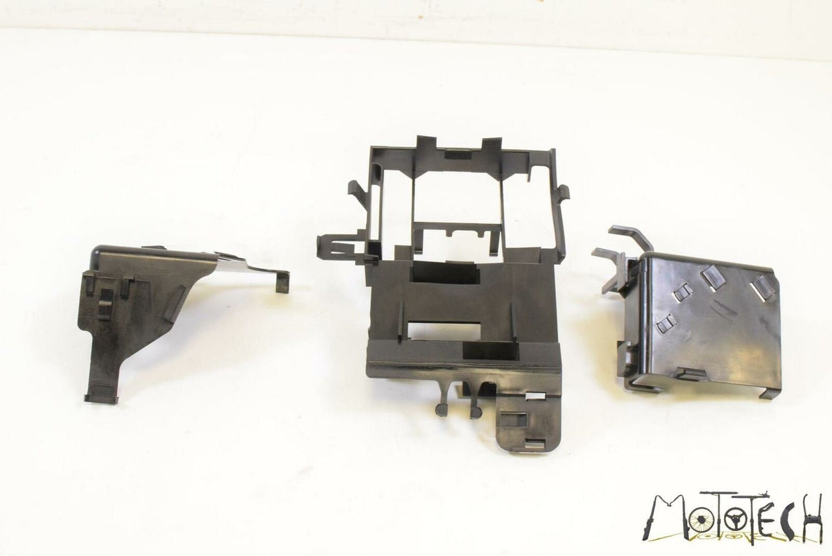 2008 Harley VRSCDXA NIGHT ROD SPECIAL Electrical Holder Bracket Tray SET 70473-0 {{ shop.shopifyCountryName }} - Mototech271