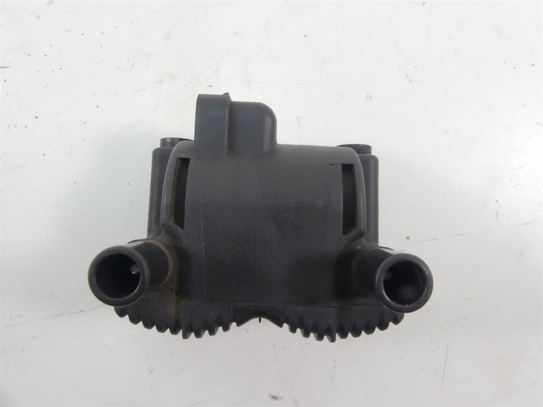 2004 Harley Softail FXSTD SE CVO Deuce Ignition Coil & Chrome Cover 31743-01 {{ shop.shopifyCountryName }} - Mototech271