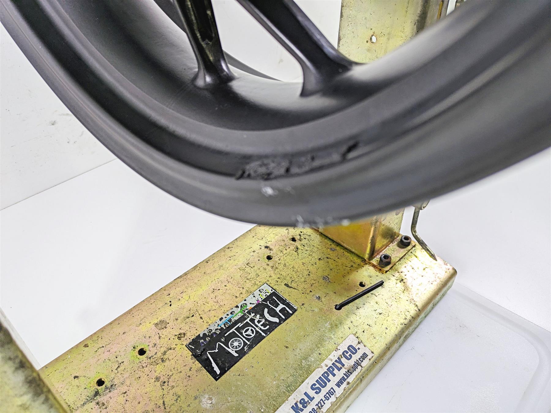 2024 Triumph Tiger 900 GT Straight 17x4.25 Rear Wheel Rim T2010909 {{ shop.shopifyCountryName }} - Mototech271