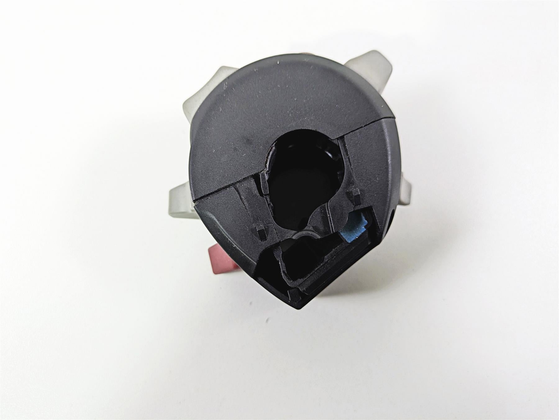 2019 BMW R1250RT K52 Left Hand Turn Signal Control Switch - Read 61318388633 {{ shop.shopifyCountryName }} - Mototech271