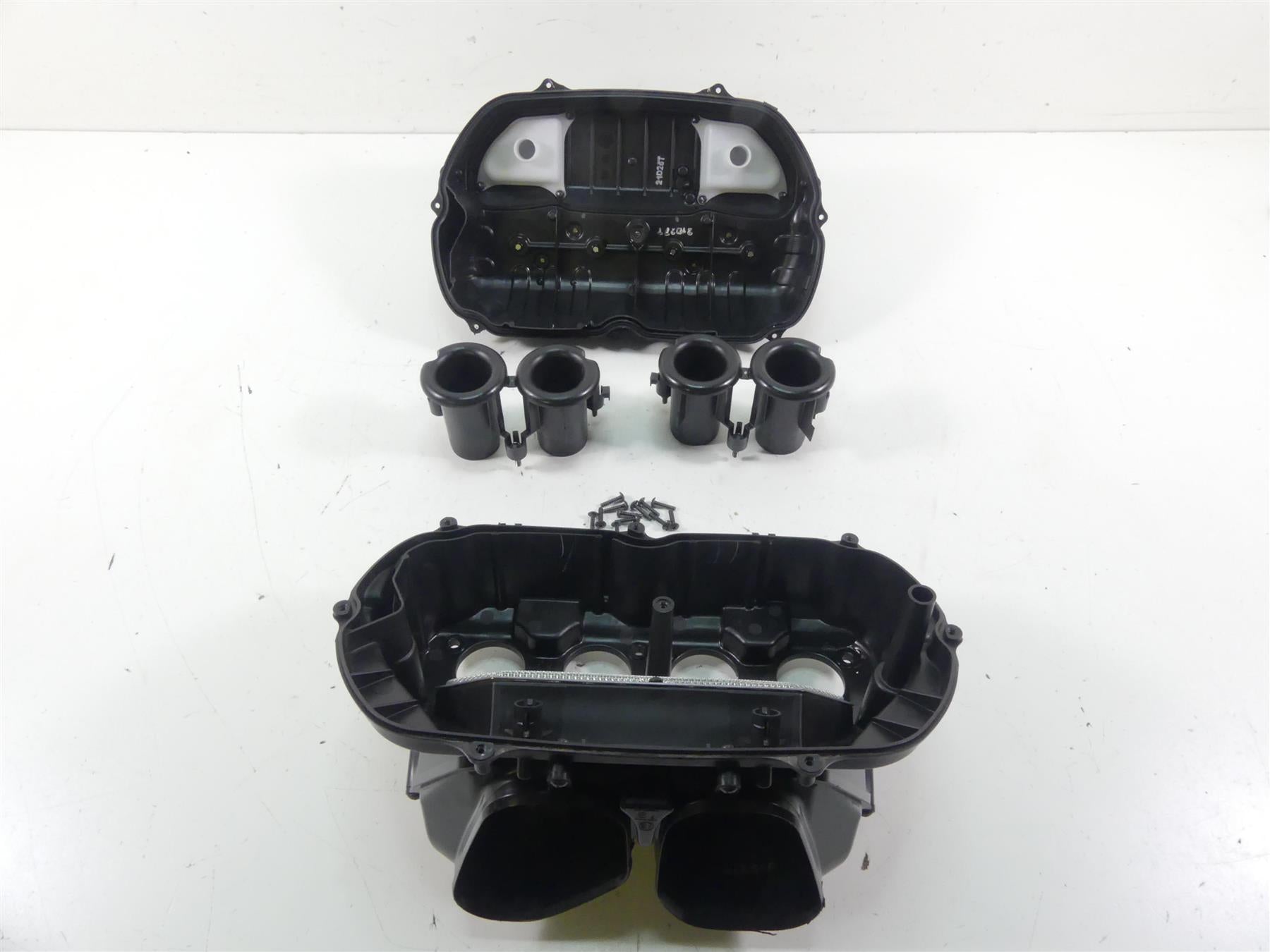 2021 Honda CBR600RR Air Box Filter Cleaner Breather & Injectors 17220-MFJ-D00 {{ shop.shopifyCountryName }} - Mototech271
