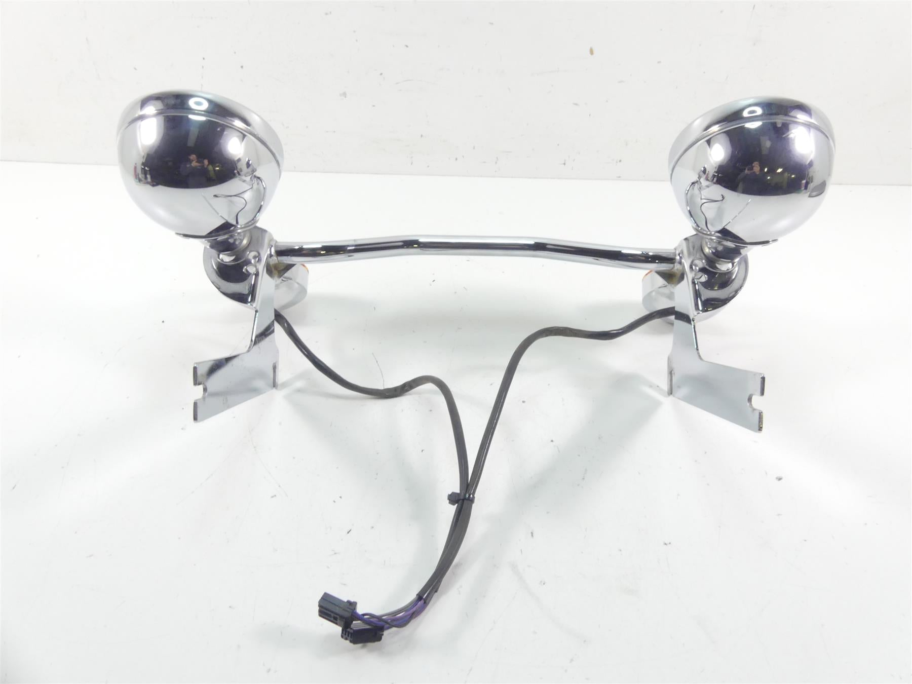 2013 Harley Touring FLHTK Electra Glide Front Spot Light Blinker Bar 68712-94A {{ shop.shopifyCountryName }} - Mototech271
