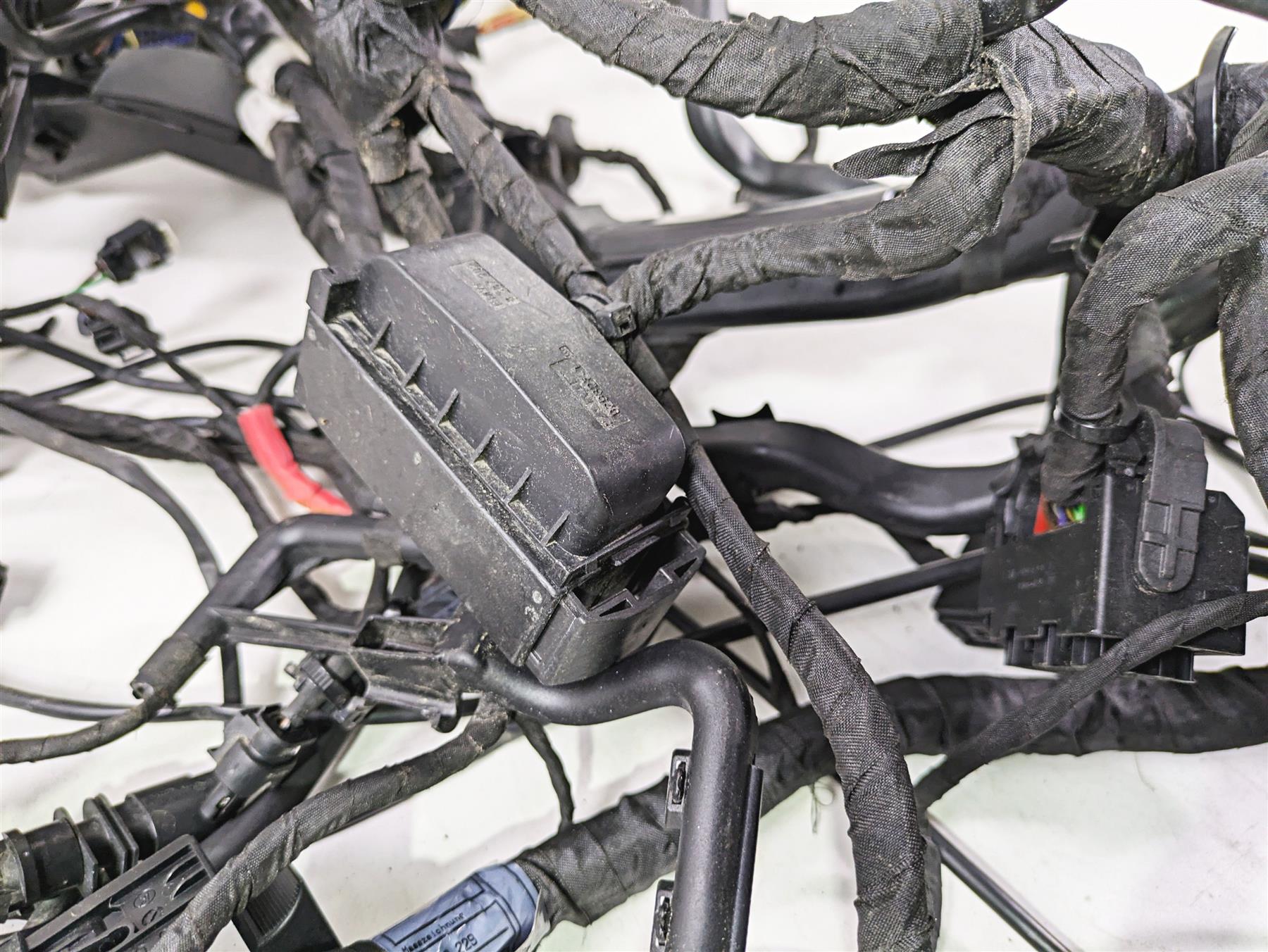 2021 BMW R1250GS K51 Adv Main & Engine Wiring Harness ESA Read 61111683766 {{ shop.shopifyCountryName }} - Mototech271
