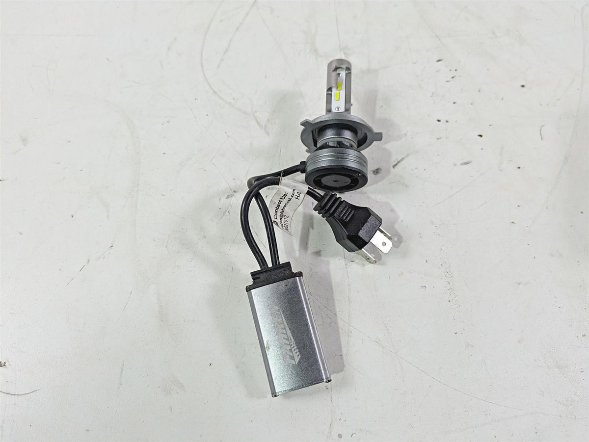 2008 Yamaha XVS1300 V-Star Tourer Fahren H4 Led Headlight Bulb FAH4F6A0807 {{ shop.shopifyCountryName }} - Mototech271