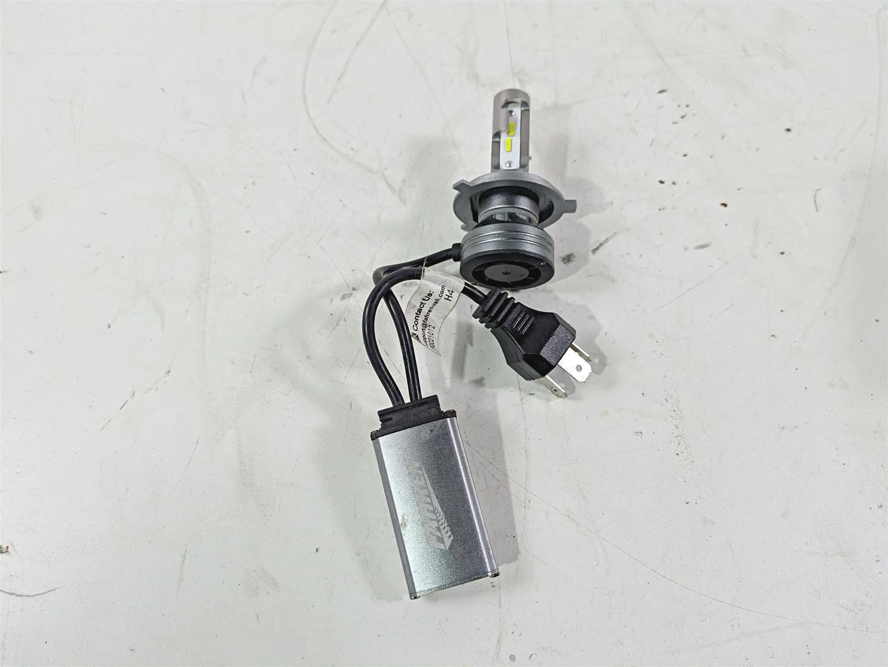 2008 Yamaha XVS1300 V-Star Tourer Fahren H4 Led Headlight Bulb FAH4F6A0807 {{ shop.shopifyCountryName }} - Mototech271