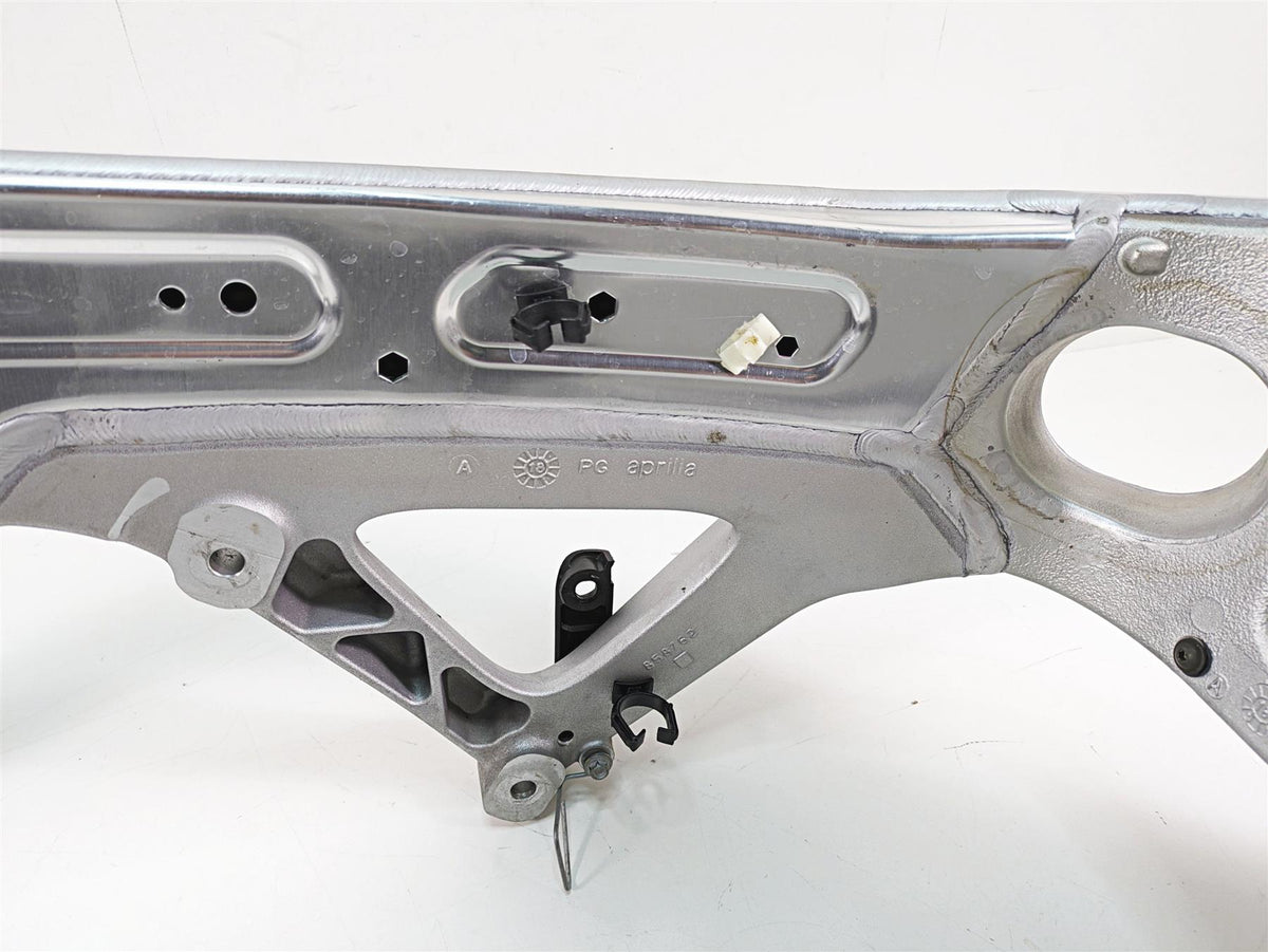 2020 Aprilia Tuono V4 Factory Straight Frame Chassis With Clear Texas Title 896962 {{ shop.shopifyCountryName }} - Mototech271