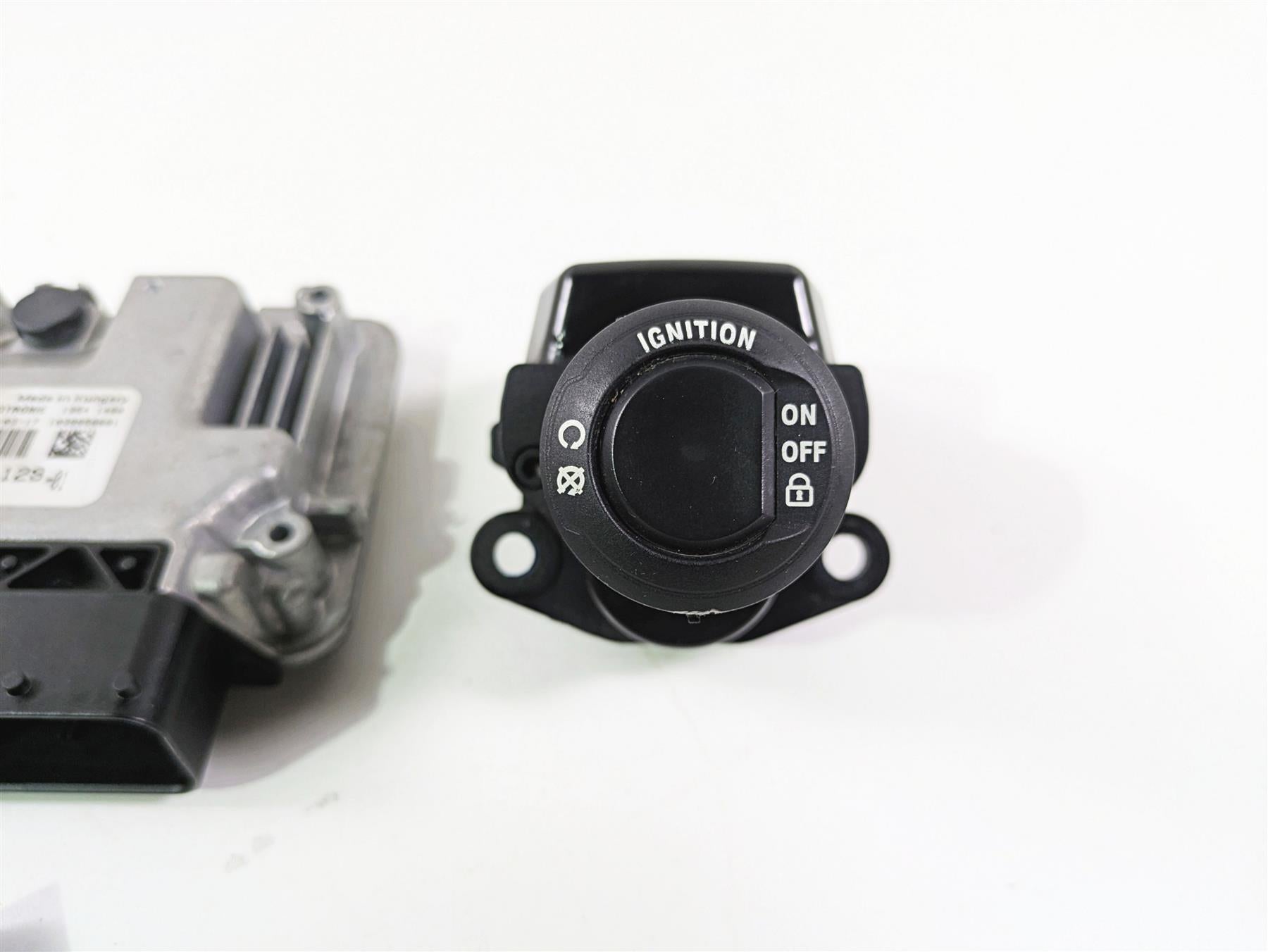 2014 BMW K1600 GTL K48 Cdi Handsfree Ignition Switch Key Lock Set 13618546129 {{ shop.shopifyCountryName }} - Mototech271