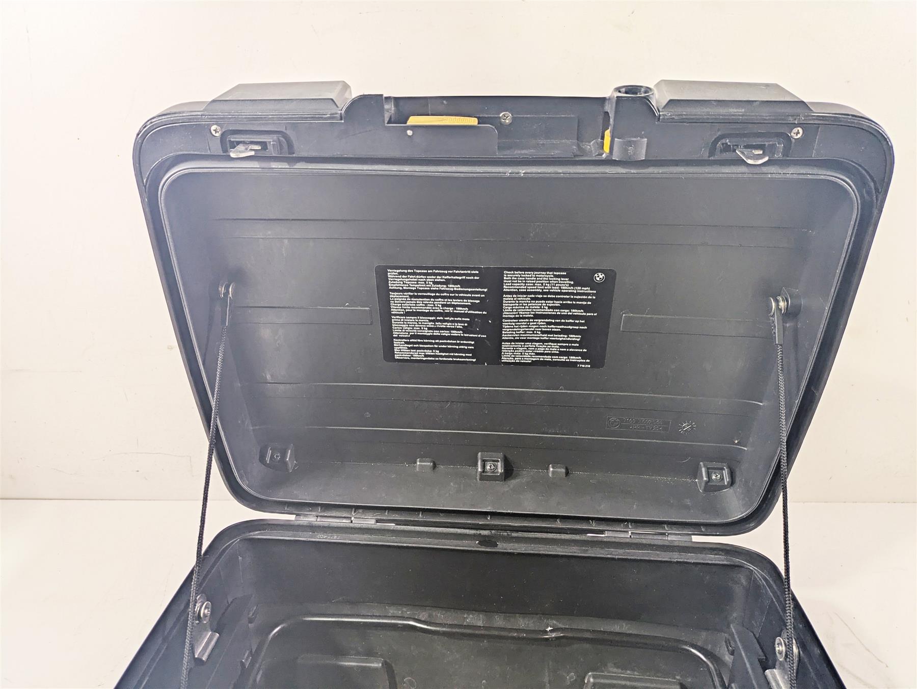 2010 BMW R1200GS K25 Vario Top Case Bag - No Locks 46547677386 71607707241 {{ shop.shopifyCountryName }} - Mototech271