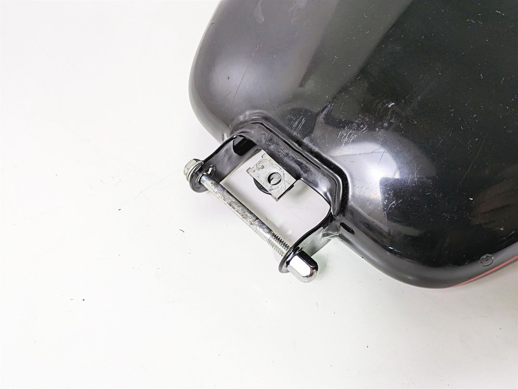 2016 Harley FXDL Dyna Low Rider Fuel Gas Petrol Tank Reservoir - Read 61593-10 {{ shop.shopifyCountryName }} - Mototech271