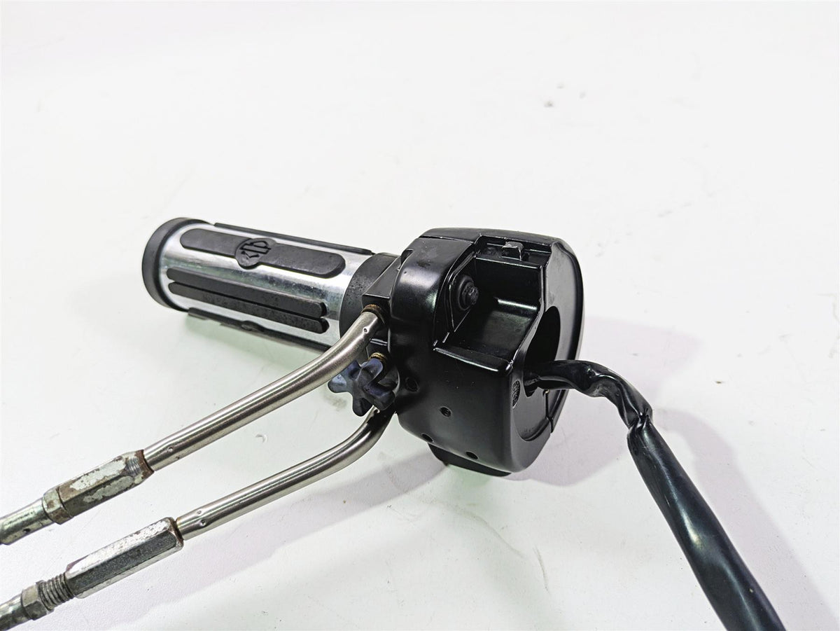 2007 Harley Sportster XL1200 C Right Hand Control Switch Grip Set 71684-06A {{ shop.shopifyCountryName }} - Mototech271