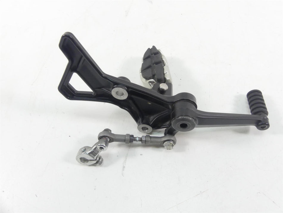 2022 Indian FTR1200 S Left Foot Peg & Shifter Lever Set 1025612 5143343 5143353 {{ shop.shopifyCountryName }} - Mototech271