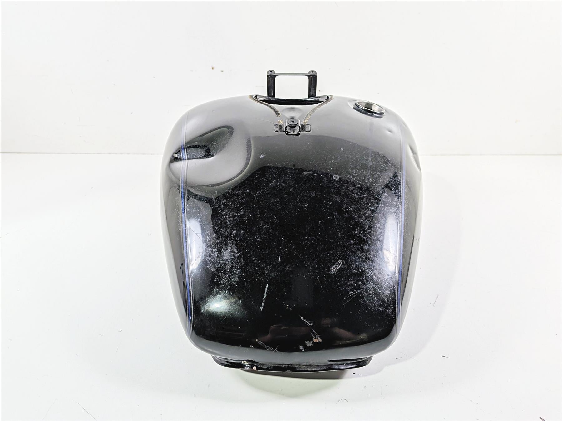 2002 Yamaha XVS650 V-Star Classic Fuel Gas Tank - Read 4TR-Y2410 {{ shop.shopifyCountryName }} - Mototech271