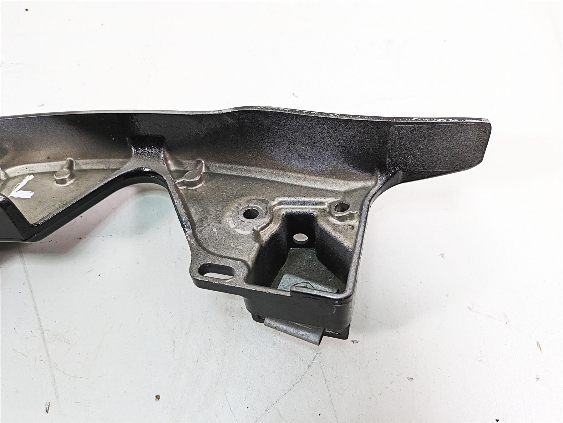 2019 Harley Touring FLHX Street Glide Left Rear Saddlebag Support 90200503 {{ shop.shopifyCountryName }} - Mototech271