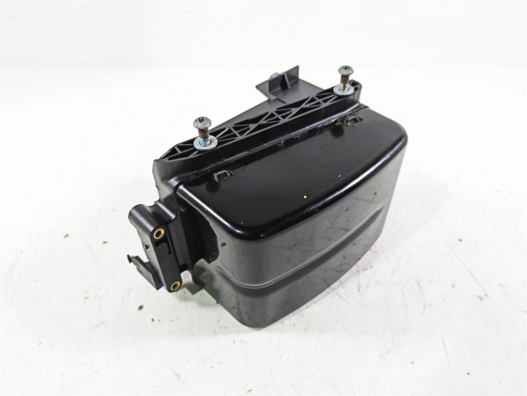 2013 Harley FXDWG Dyna Wide Glide Electrical Tray Stay & Cover 70367-12 66361-12 {{ shop.shopifyCountryName }} - Mototech271