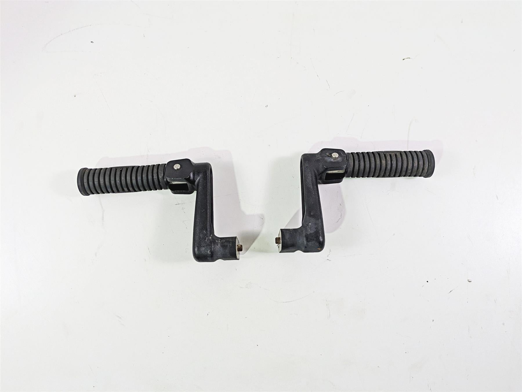 2018 Indian Springfield Dark Horse Rear Passenger Footpegs 5140869 {{ shop.shopifyCountryName }} - Mototech271