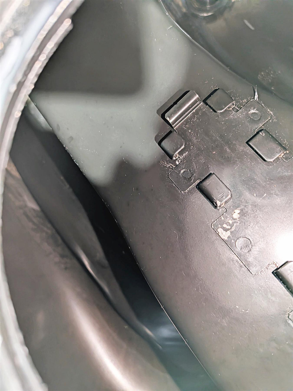 2014 Harley Touring FLHTK Electra Glide Fuel Gas Petrol Tank 61356-08-Mototech271