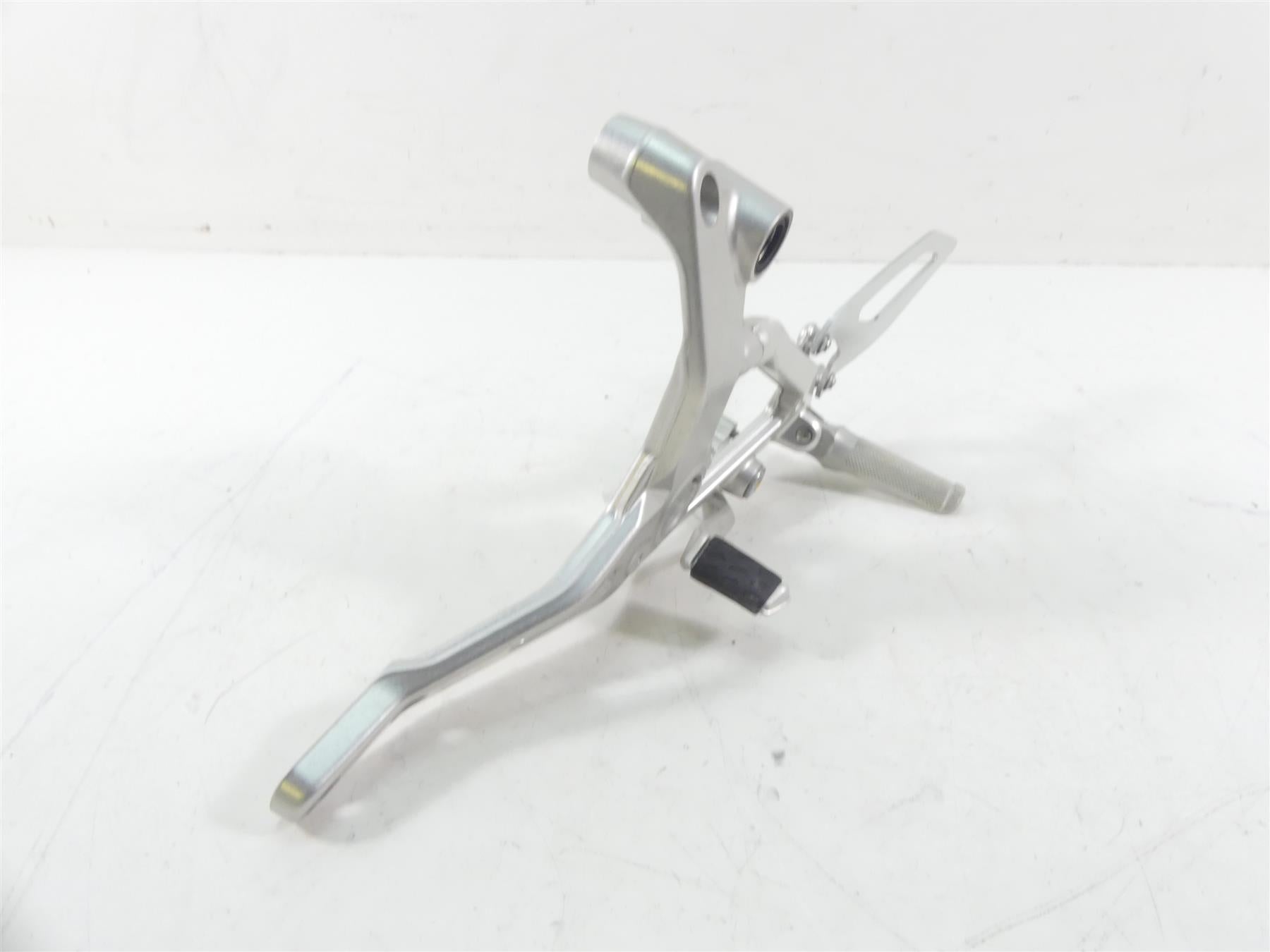 2020 Ducati Panigale V2 Left Footpeg Shifter & Frame Mount 82421862AA 45612092BA {{ shop.shopifyCountryName }} - Mototech271