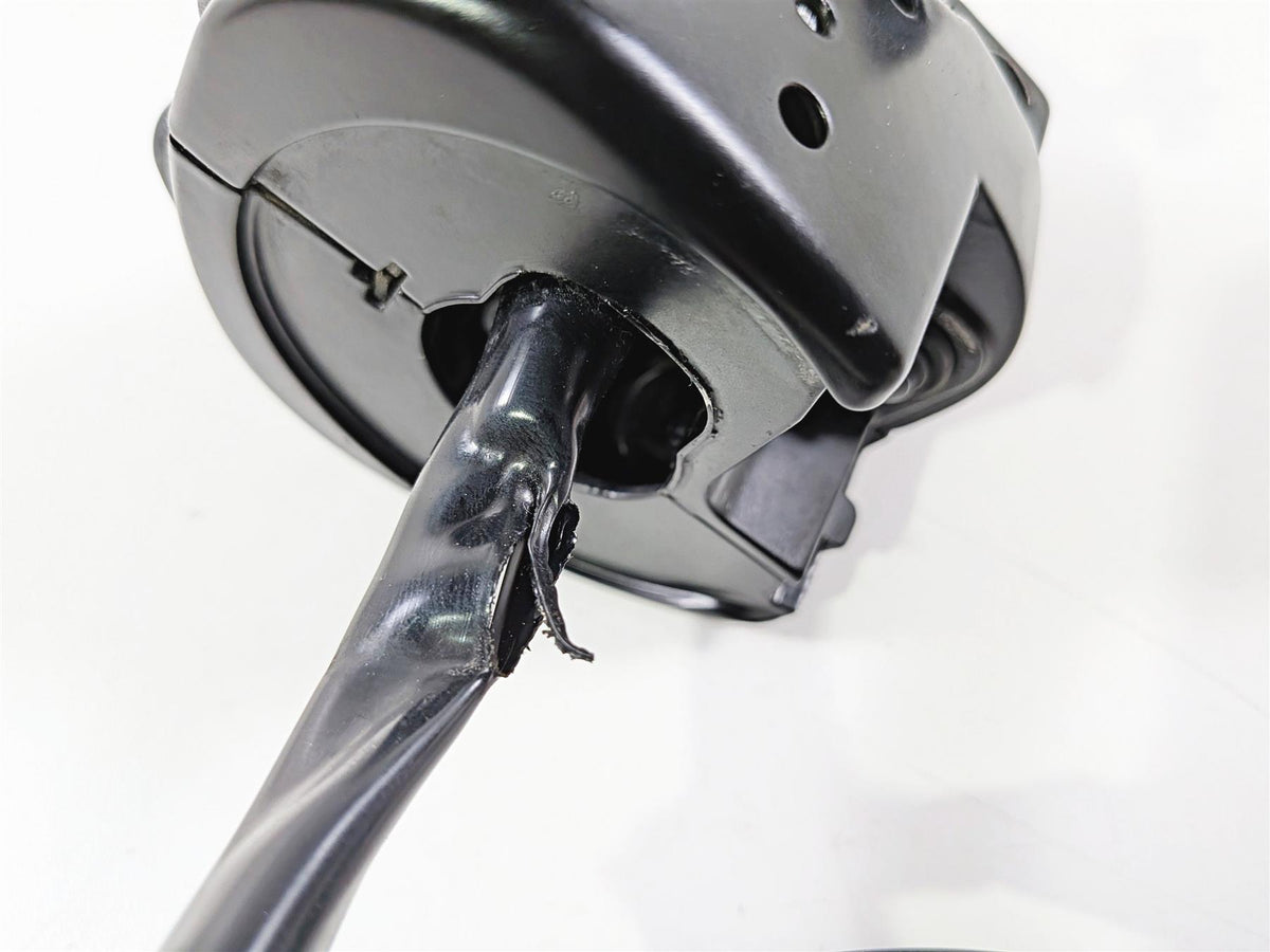 2011 Harley VRSCDX Night Rod Right Hand Start Stop Control Switch -Read 71684-06 {{ shop.shopifyCountryName }} - Mototech271