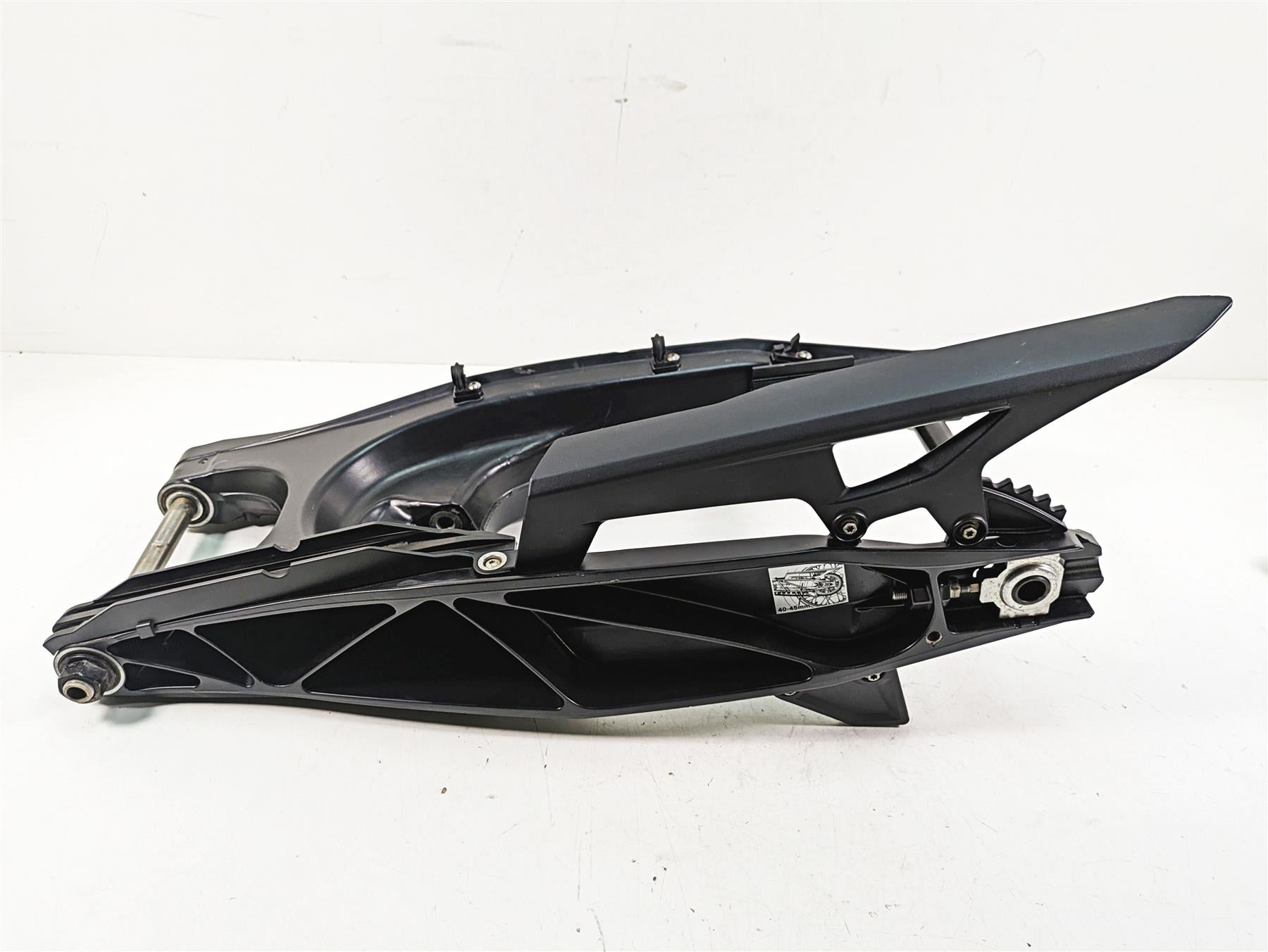2020 KTM 1290 Super Adventure R Swingarm & Axle & Pivot Bolt 6040403004433 {{ shop.shopifyCountryName }} - Mototech271