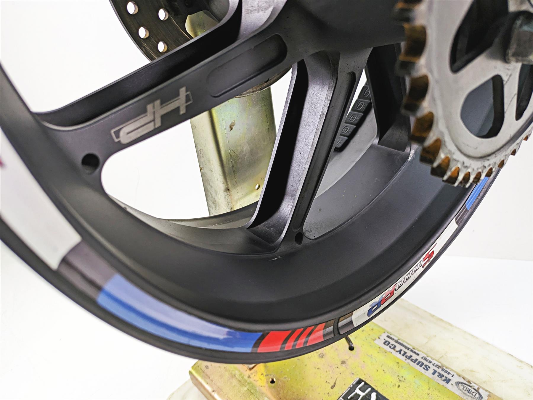 2015 BMW S1000RR K46 Straight Hp4 17x6 Rear Wheel Rim - Read 36318548893 {{ shop.shopifyCountryName }} - Mototech271