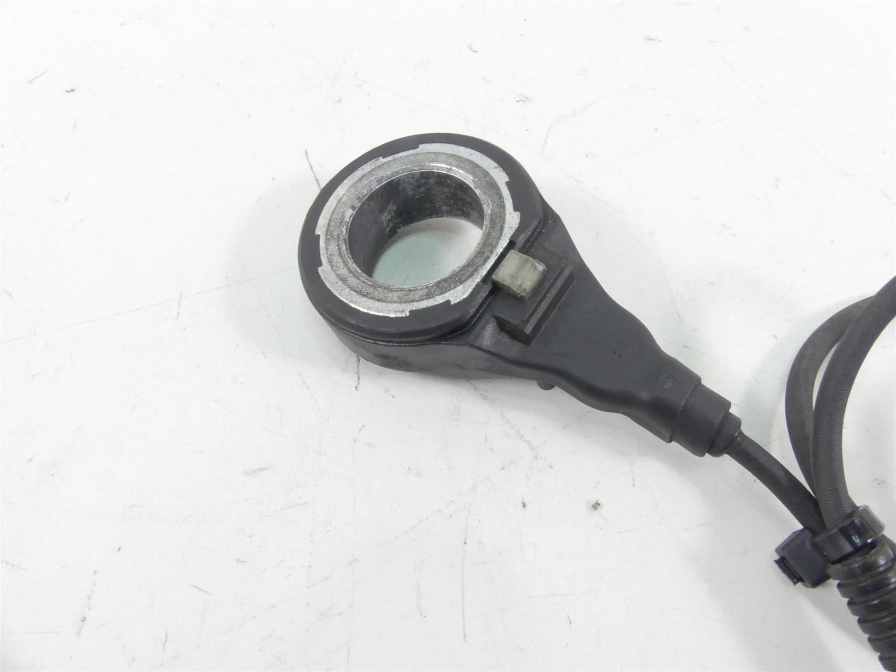 2012 Harley Touring FLHTP Electra Glide Abs Brake Wheel Sensor Set Read 40614-08 {{ shop.shopifyCountryName }} - Mototech271