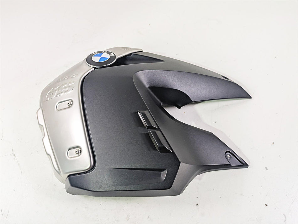 2010 BMW R1200GS K25 Tank Left Side Cover & Emblem 46637700875 46637700873 {{ shop.shopifyCountryName }} - Mototech271