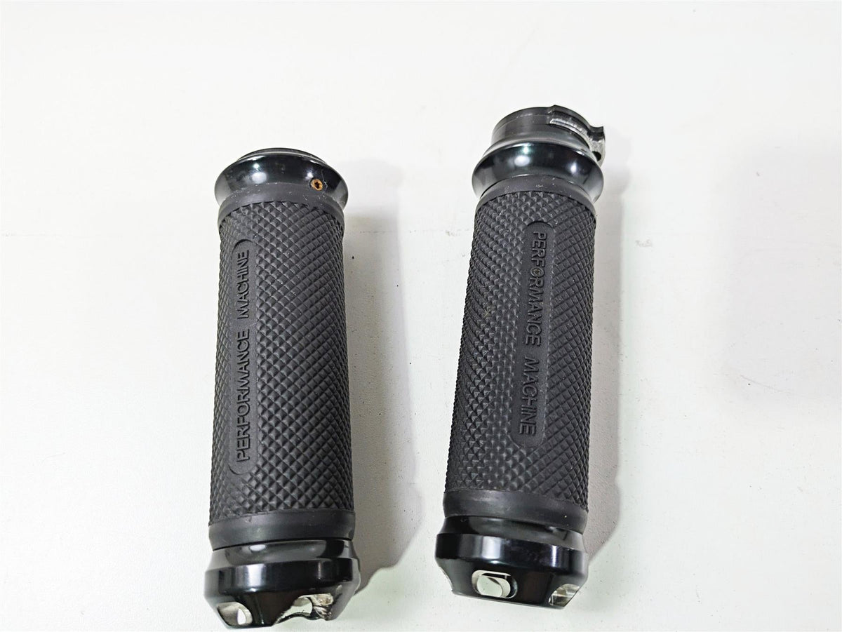 2011 Harley FXDC Dyna Super Glide Performance Machine Apex Grips 0063-2043-BM {{ shop.shopifyCountryName }} - Mototech271