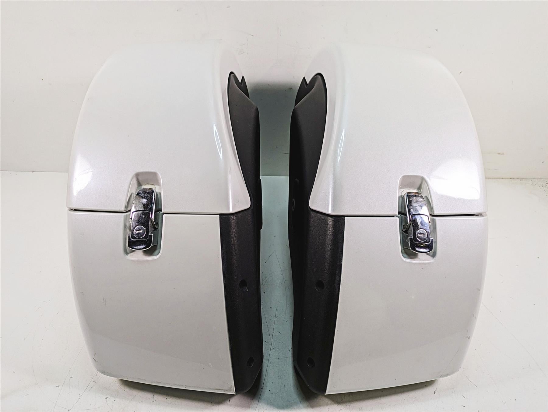 2014 Moto Guzzi California 1400 T Saddlebag Saddle Bag Luggage Set B06325400 {{ shop.shopifyCountryName }} - Mototech271