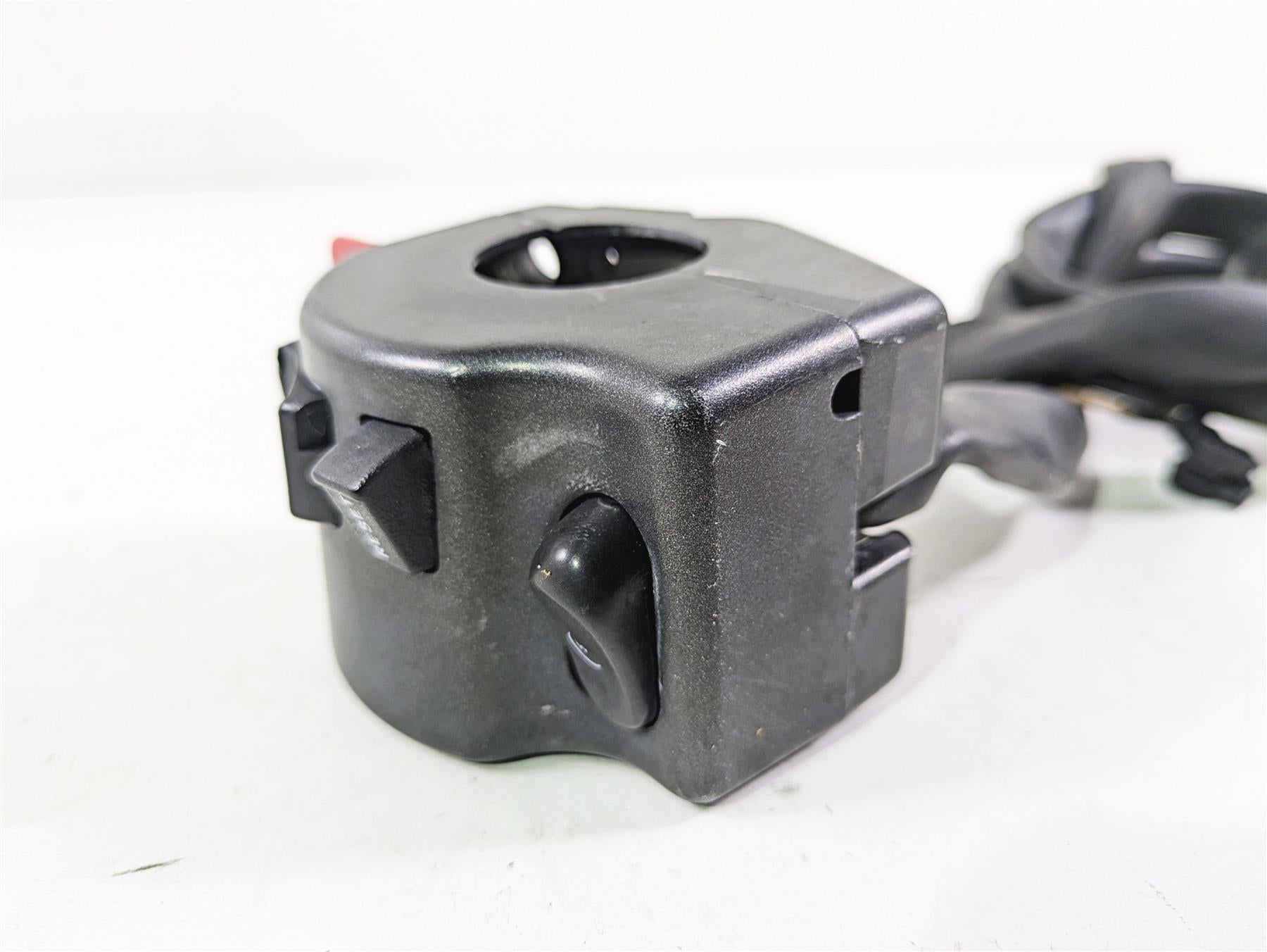 2007 Yamaha XVS1300 V-Star Tour Right Hand Control Switch 3D8-83972-00-00 {{ shop.shopifyCountryName }} - Mototech271