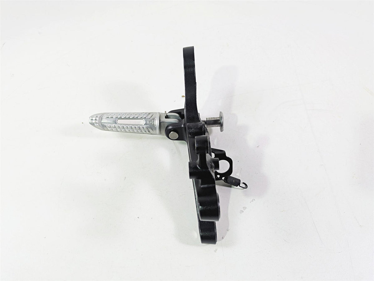 2024 Triumph Street Triple 765 R Right Rider Footpeg & Mount Set T2082980 {{ shop.shopifyCountryName }} - Mototech271