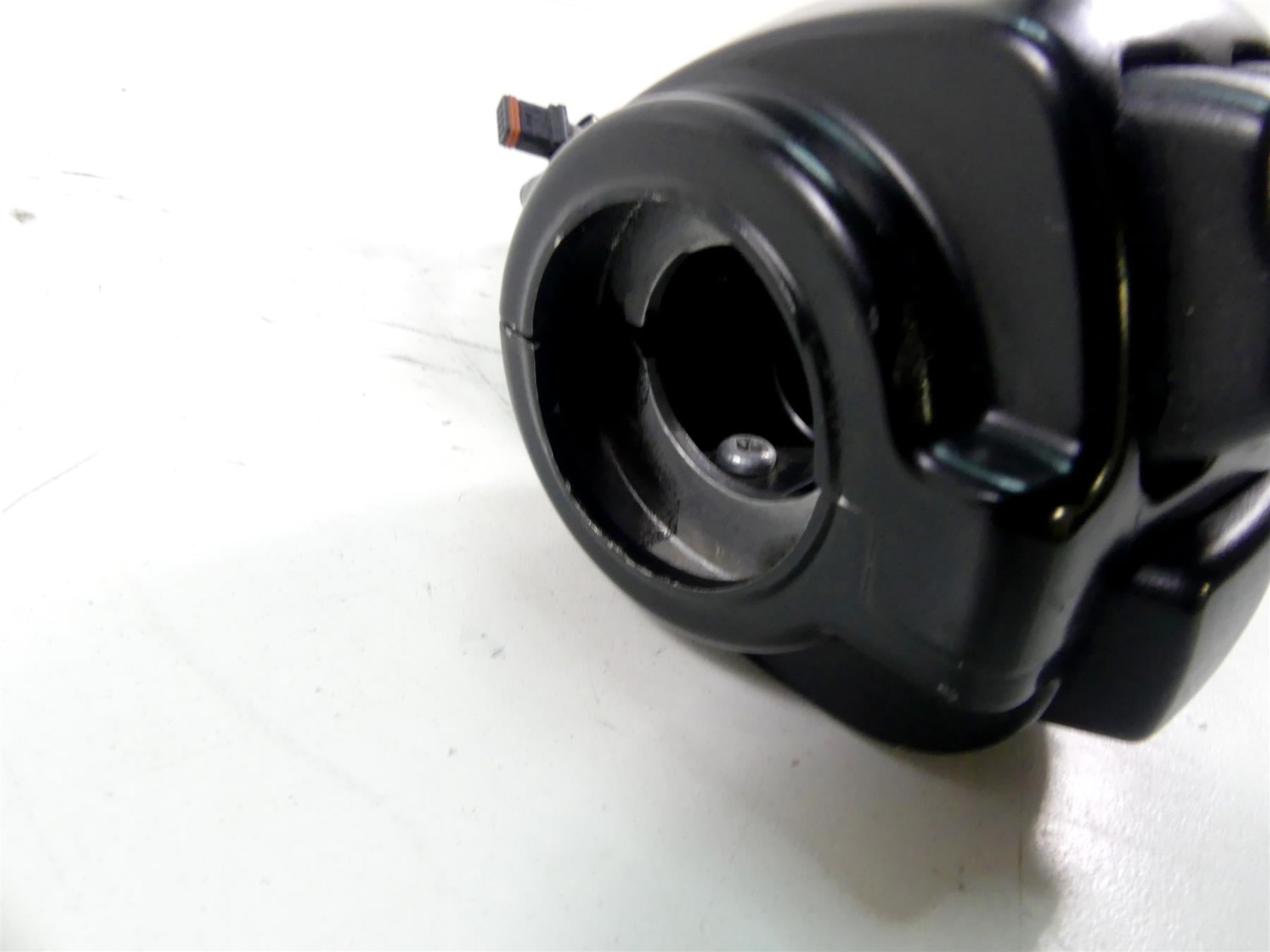 2017 Harley Softail FXSB Breakout Left Hand Control Switch -Read 71500292 {{ shop.shopifyCountryName }} - Mototech271