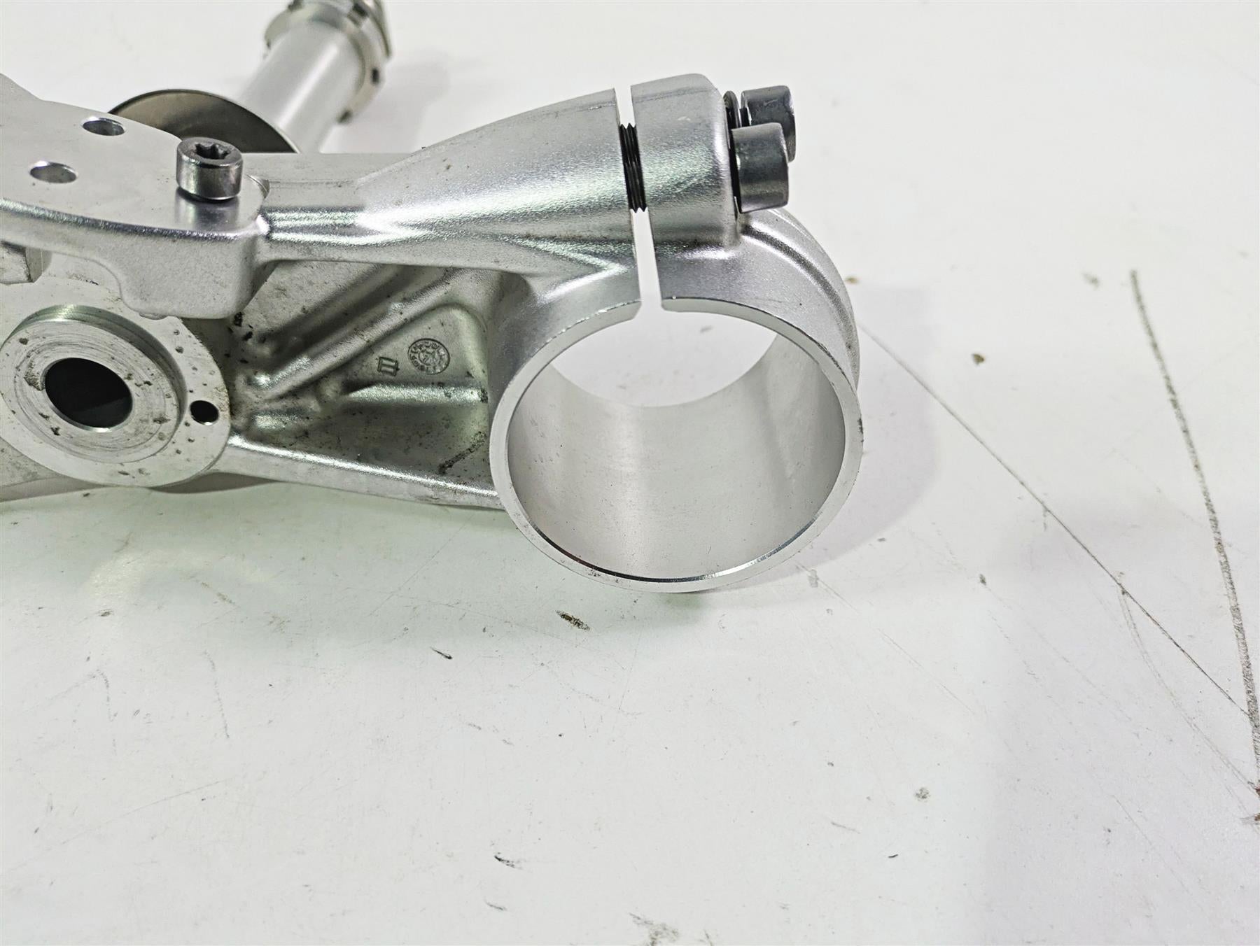 2015 BMW R nineT K21 Lower Triple Tree Steering Stem 31428552873 31428538054 {{ shop.shopifyCountryName }} - Mototech271