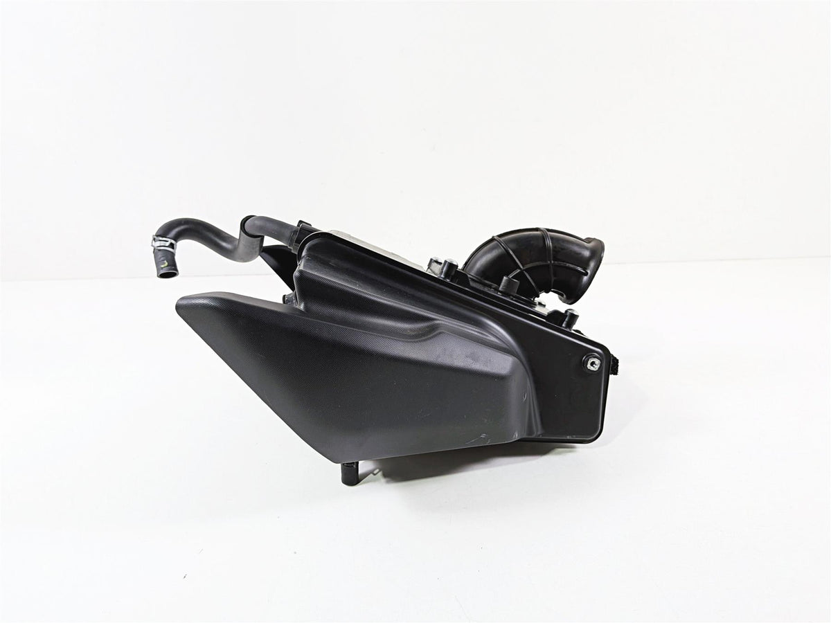 2025 Yamaha YZF R7 Air Box Cleaner Breather Filter 1WS-14401-00-00 {{ shop.shopifyCountryName }} - Mototech271