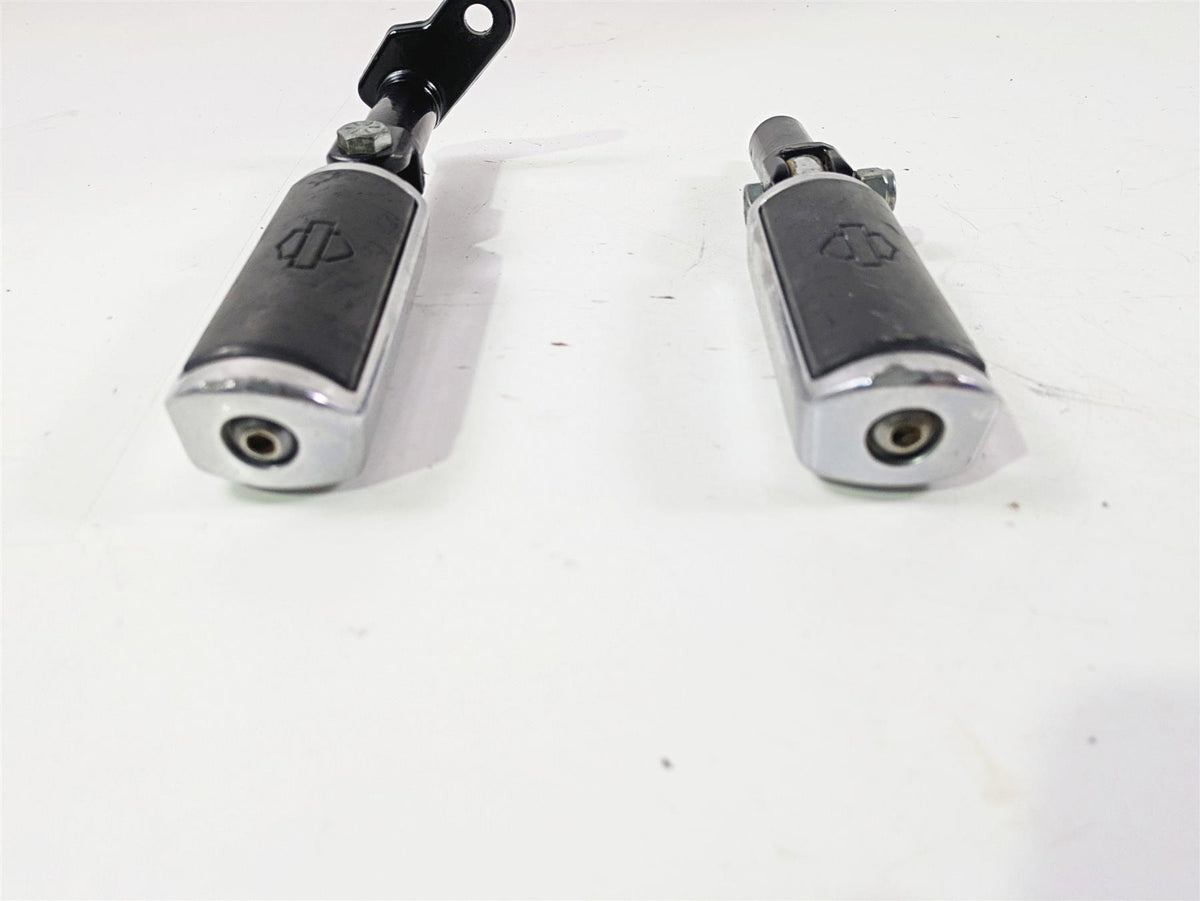 2014 Harley FLS Softail Slim Rear Passenger Footpeg Set 50932-08 {{ shop.shopifyCountryName }} - Mototech271
