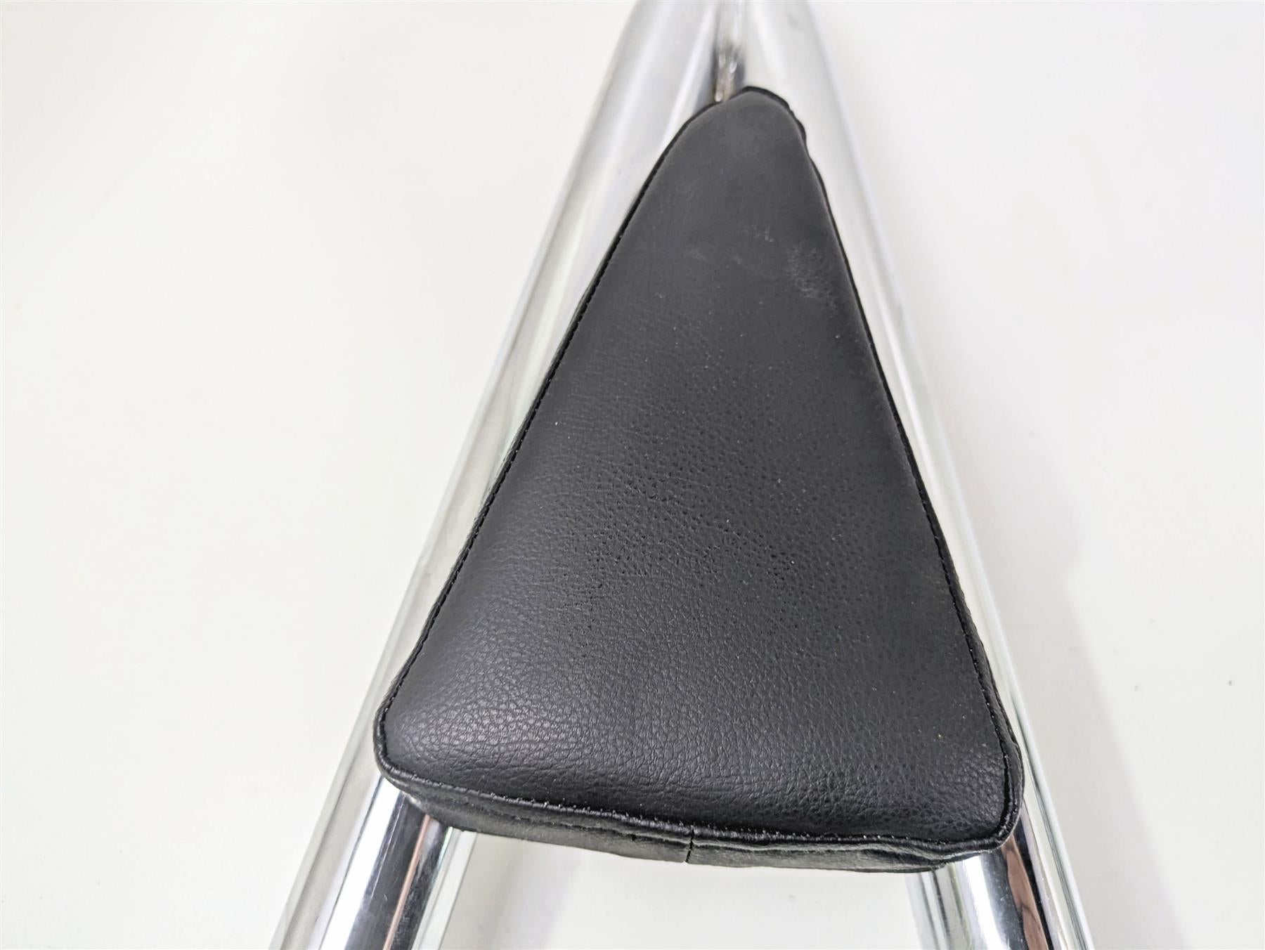 2010 Harley Touring FLHXSE CVO Street Glide 29" Sissybar Backrest + Mounts Read {{ shop.shopifyCountryName }} - Mototech271