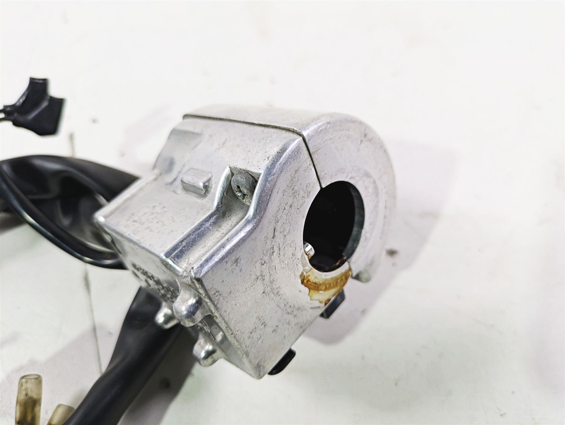 2002 Honda V-Twin VTX1800 C Left Hand Start Stop Control Switch 35020-MCH-000 {{ shop.shopifyCountryName }} - Mototech271
