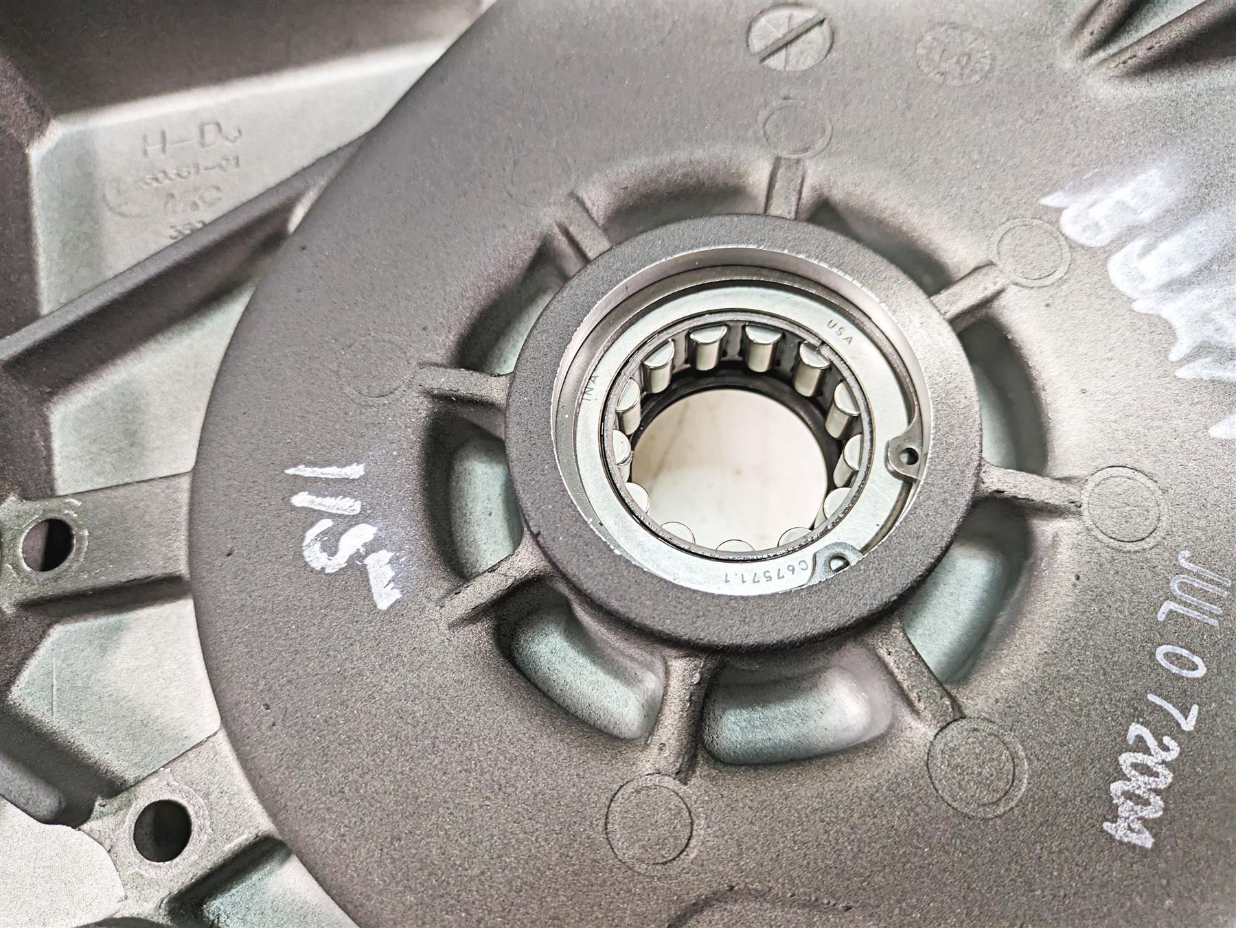 2005 Harley Dyna FXDL Low Rider Inner Primary Drive Clutch Cover 60616-01 {{ shop.shopifyCountryName }} - Mototech271