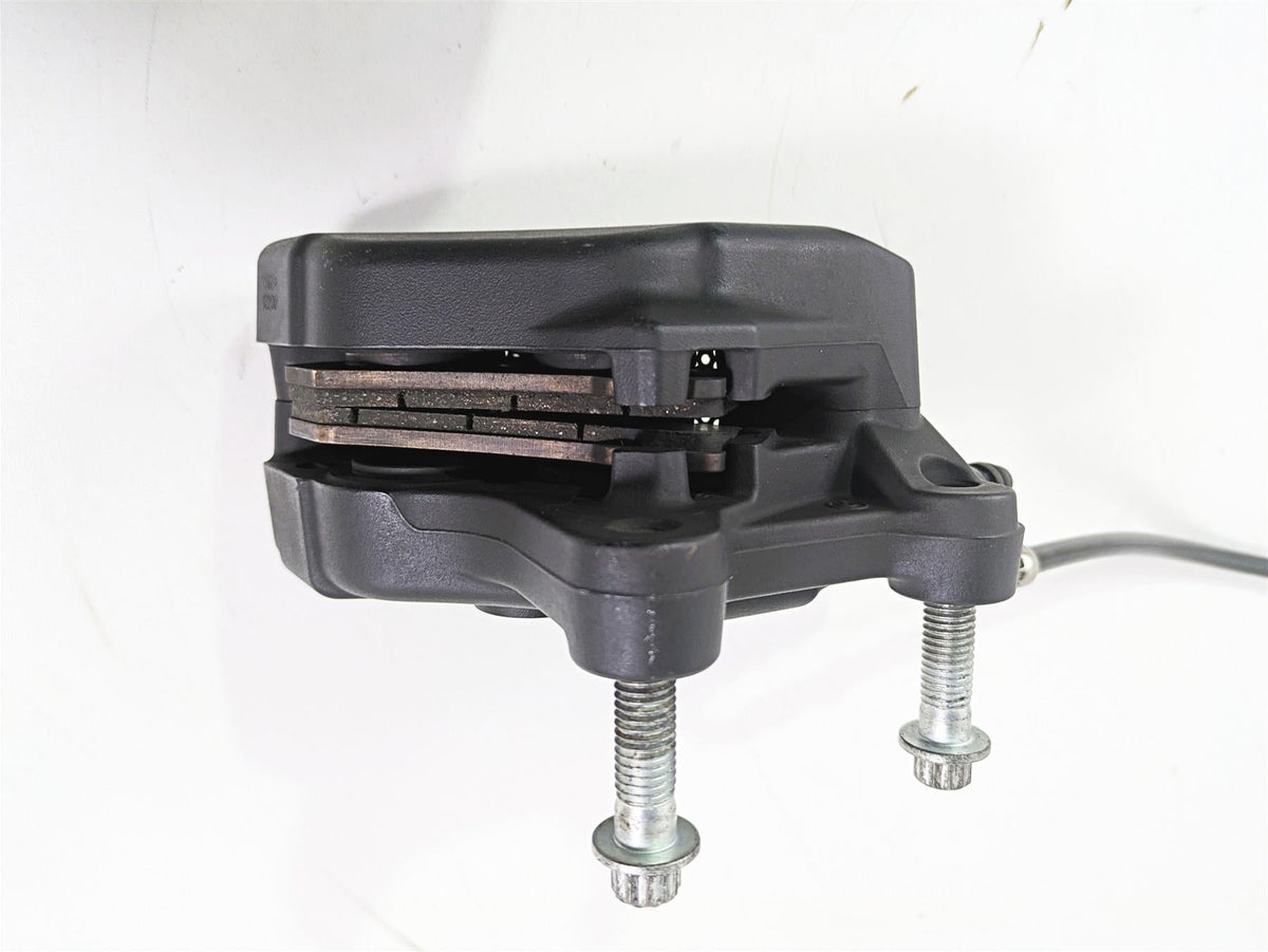 2009 Harley Touring FLHX Street Glide Front Brake Caliper Set 43027-08 44023-08 {{ shop.shopifyCountryName }} - Mototech271