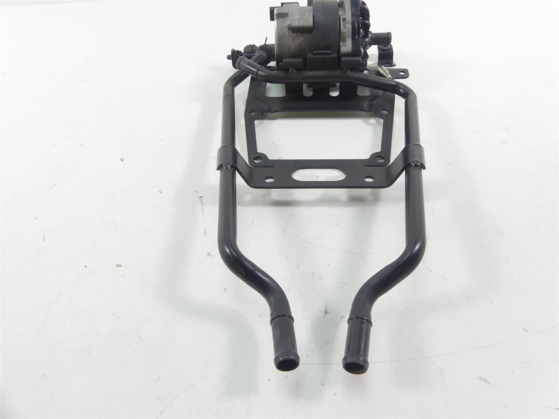 2017 Harley Touring FLHTKL Electra Glide Water Pump Coolant & Lines Set 26600048 {{ shop.shopifyCountryName }} - Mototech271