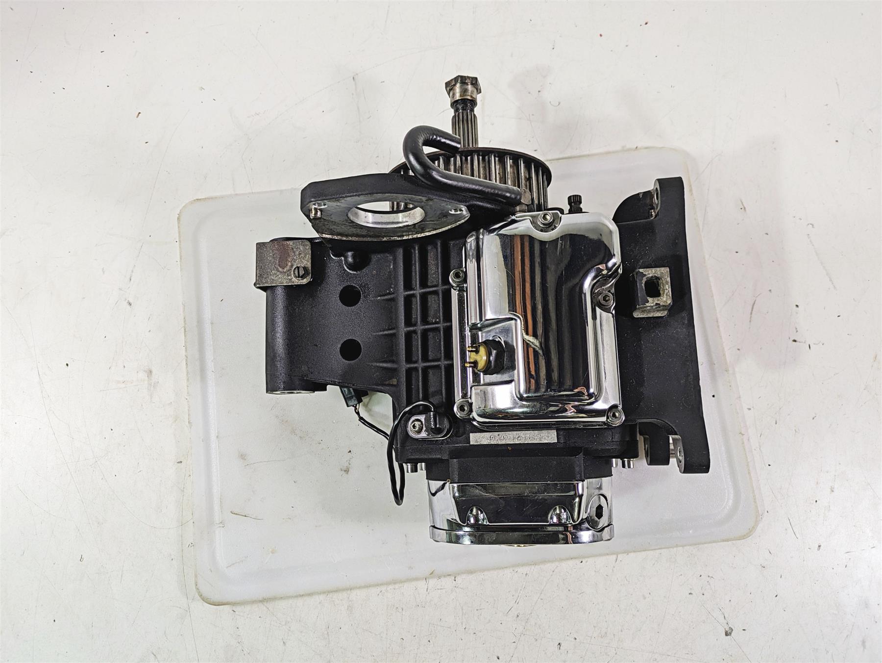 2002 Harley FLSTC Softail Heritage Classic 5-Sp Transmission Gear Box 34732-00A {{ shop.shopifyCountryName }} - Mototech271