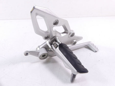 2016 BMW R1200R K53 Right Rider Footpeg & Brake Pedal 46718540797 {{ shop.shopifyCountryName }} - Mototech271
