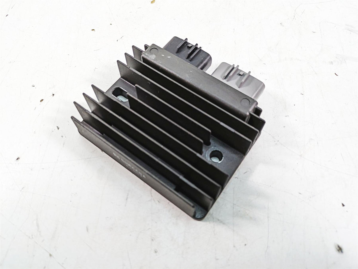 2018 Kawasaki ZX1002 Ninja H2 SX Rectifier Voltage Regulator SH866BA 21066-0745 {{ shop.shopifyCountryName }} - Mototech271